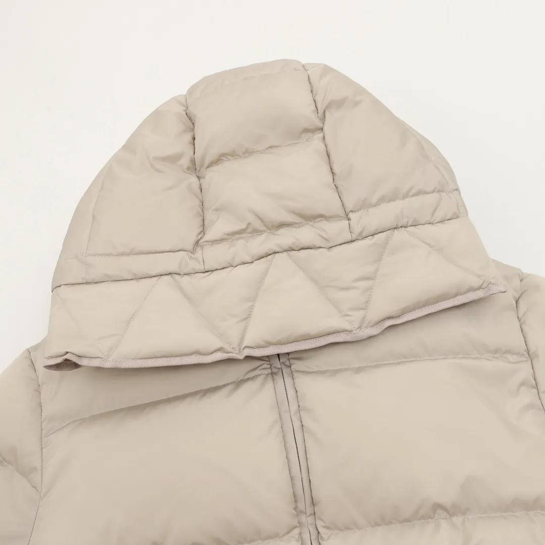 Moncler Avoce .⚠️ , . . . , , NFC . 🎁 Avoce ， Series 。 Avoce ， Moncler Series 。 ， longue saison ， 。 • •Longue saison • • • • • • size：1-4